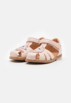 Friboo Sandalen - Light Pink -Kinder Schoenen Winkel 090e3298a9b54cb983817158aeffc368 scaled
