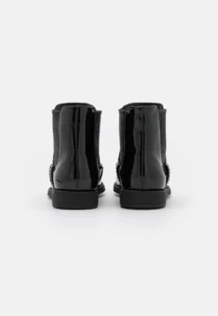 Friboo Korte Laarzen - Black 8 Friboo Korte Laarzen - Black -Kinder Schoenen Winkel 285aac3da92a45b6acfedf73f9d6a292 scaled