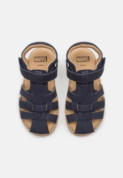 Friboo Marvel Spider-Man - Sandalen - Dark Blue -Kinder Schoenen Winkel 2d17725fdc1a417686994b767c3f8cef scaled