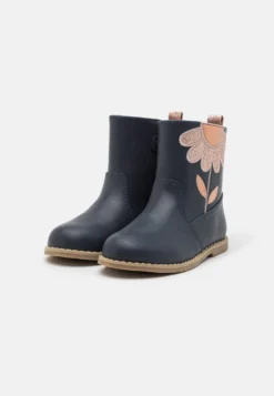 Nieuwkomers -Kinder Schoenen Winkel 2f940565087f4abf898ef7f9e36dc5a3 scaled