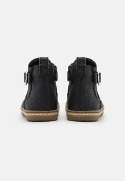 Friboo Korte Laarzen - Black -Kinder Schoenen Winkel 419c17eb8e63456095037d0b3c1fa236 scaled