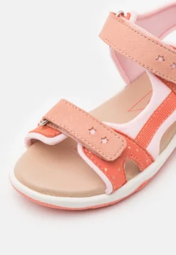 Friboo Leather - Outdoorsandalen - Pink -Kinder Schoenen Winkel 458d9ba7ee324832993a27a50374d5e4 scaled