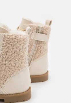 Friboo Veterboots - Nude -Kinder Schoenen Winkel 4962b11886164aecbbd42ea690c24d22 scaled