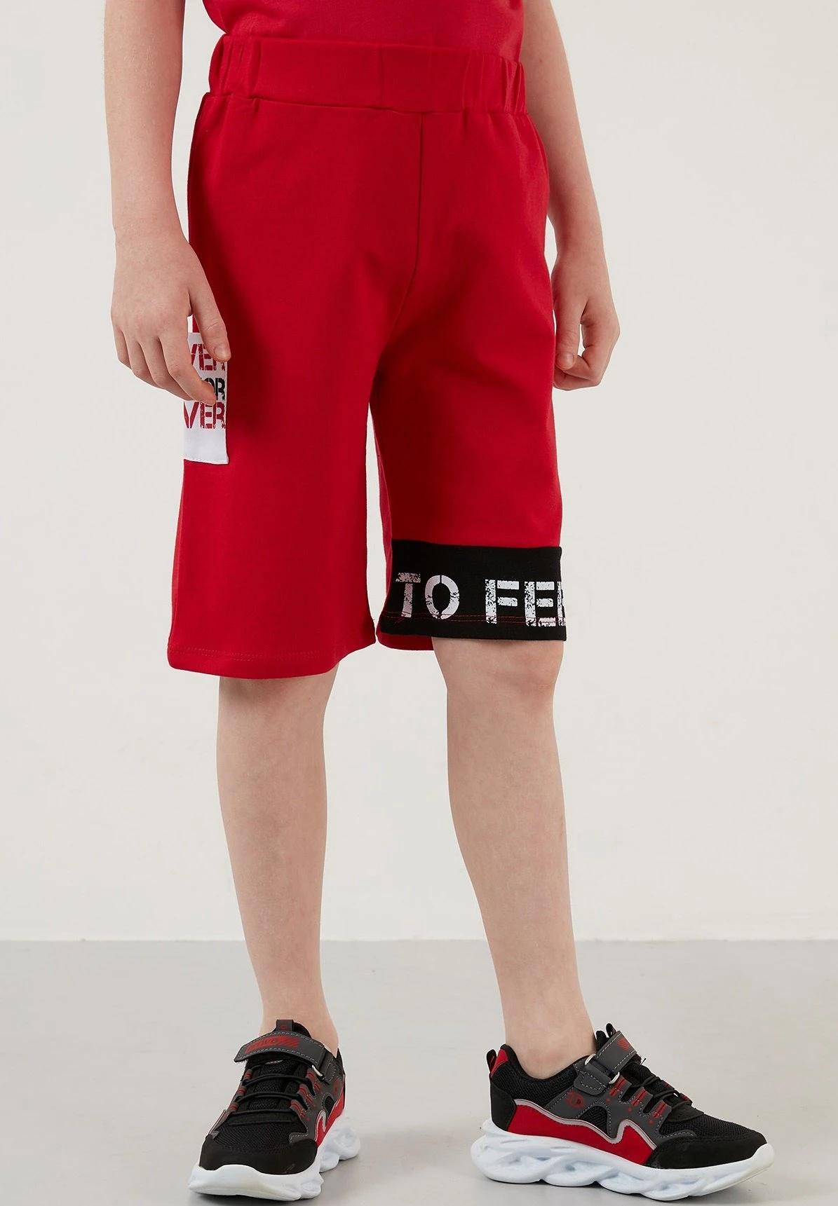 LELA Regular Fit T-Shirt And Shorts - Trainingspak - Red/Black 4 LELA Regular Fit T-Shirt And Shorts - Trainingspak - Red/Black - Afbeelding 4