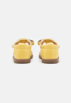 Friboo Sandalen - Yellow -Kinder Schoenen Winkel 596169cf2152431f9fa2ff57c6bceefc scaled