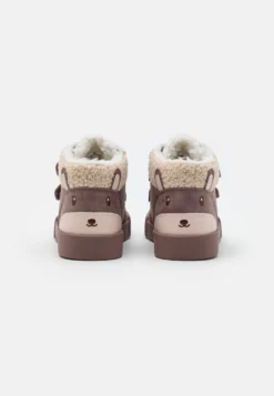 Friboo Sneakers Hoog - Mauve -Kinder Schoenen Winkel 6c1d416b05e9423bb967425ad4ce14a0 scaled