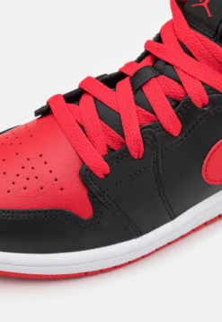 Jordan 1 Mid Unisex - Basketbalschoenen - Black/Fire Red/White 11 Jordan 1 Mid Unisex - Basketbalschoenen - Black/Fire Red/White -Kinder Schoenen Winkel 77c57b74660b411ba1cd19c831db8fe7 scaled