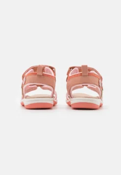 Friboo Leather - Outdoorsandalen - Pink -Kinder Schoenen Winkel 8f36e56dda314025b2f90e0e25ef3d20 scaled