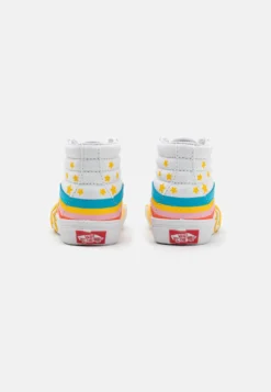 Vans Sk8-Hi Rainbow Star Unisex - Sneakers Hoog - True White/Multi-Coloured -Kinder Schoenen Winkel 99ecc296d7d84188a92ff6fd24fd5d2c scaled