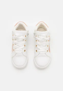 Friboo Sneakers Hoog - White 9 Friboo Sneakers Hoog - White -Kinder Schoenen Winkel 9e7a145cfa96472dadb09471a8bebe9f scaled