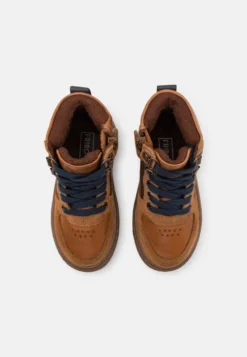 Friboo Leather - Sneakers Hoog - Cognac -Kinder Schoenen Winkel a9750accb2f9458cbdedb30dafe51541 scaled