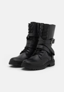 Friboo Leather - Veterlaarzen - Black -Kinder Schoenen Winkel b67407c76ada48aaa2c89da07f90a17f scaled