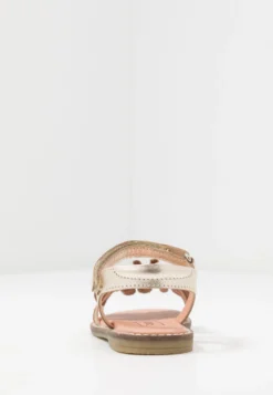 Friboo Leather - Sandalen - Gold -Kinder Schoenen Winkel d77d46a2a62f4e3693124bbdd22f6968