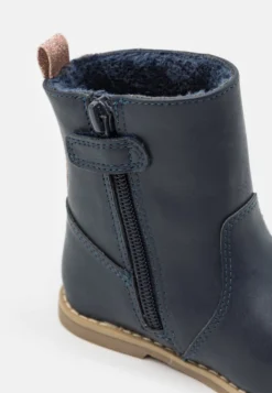 Friboo Korte Laarzen - Dark Blue -Kinder Schoenen Winkel d86c9af5d3dc4f1fa9e0922c03a9e147 scaled