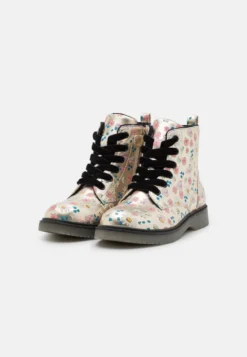 Nieuwkomers -Kinder Schoenen Winkel e0f69b50eda3460cb96c6089610baf05 scaled